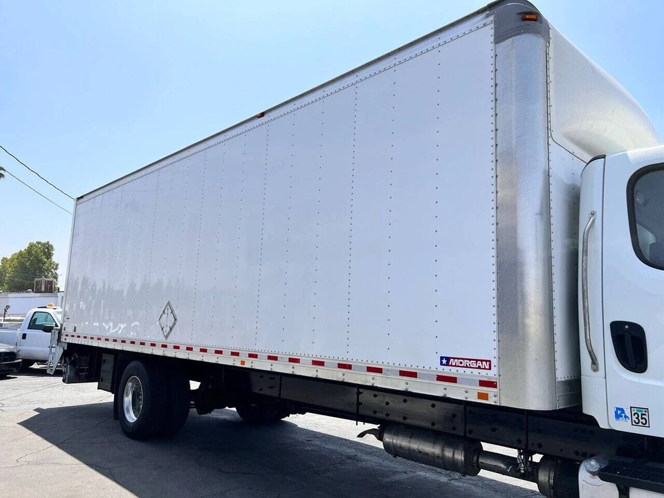 2017 Freightliner - Image 5 of 21