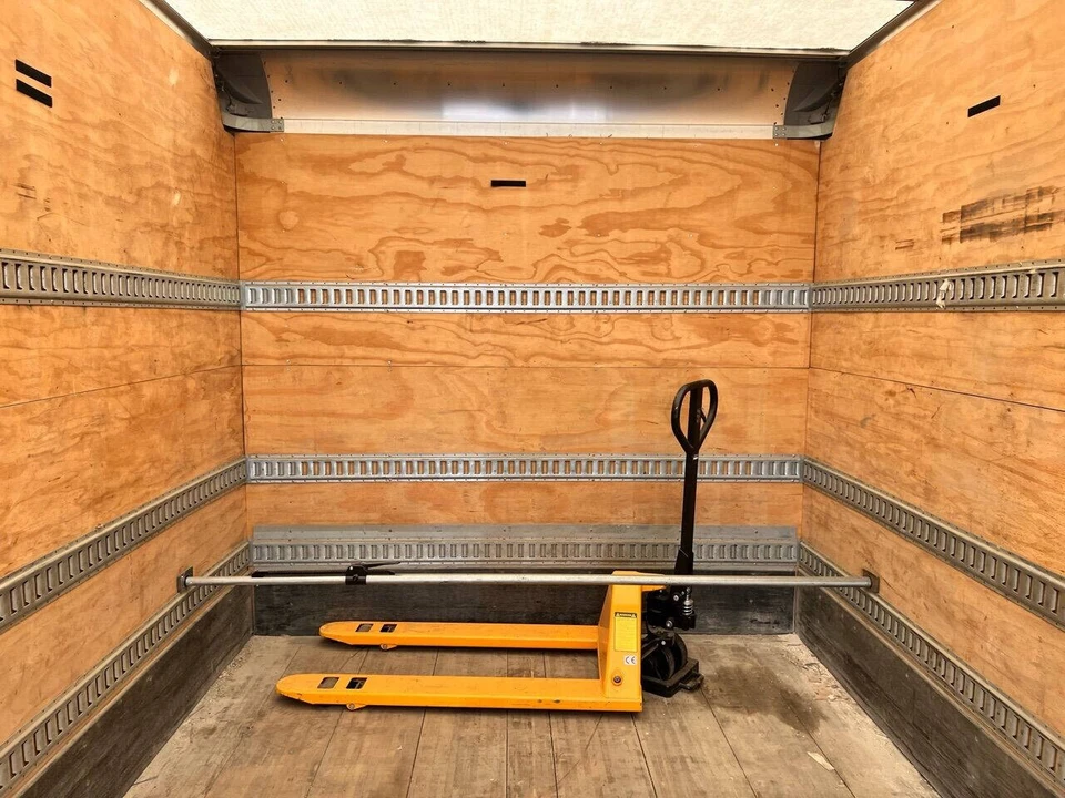 2017 Freightliner - Image 13 of 21