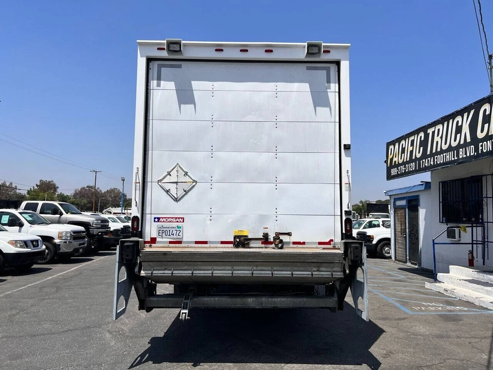 2017 Freightliner - Image 10 of 21