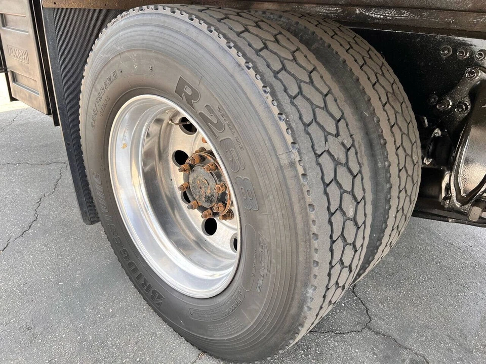 2017 Freightliner - Image 7 of 21