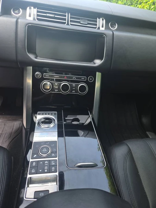 2017 Land Rover Range Rover L405 - Image 10 of 13