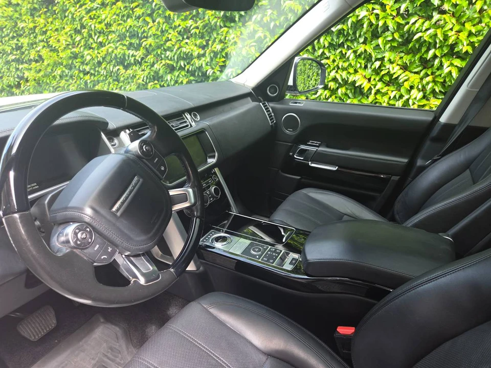 2017 Land Rover Range Rover L405 - Image 9 of 13