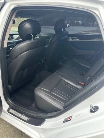 2017 Genesis G80 - Image 10 of 17