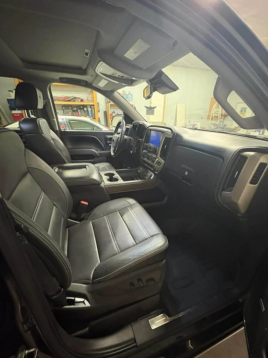 2017 GMC Sierra 4th Gen - Image 4 of 7