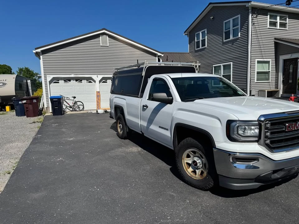 2017 GMC Sierra 4th Gen - Image 2 of 8