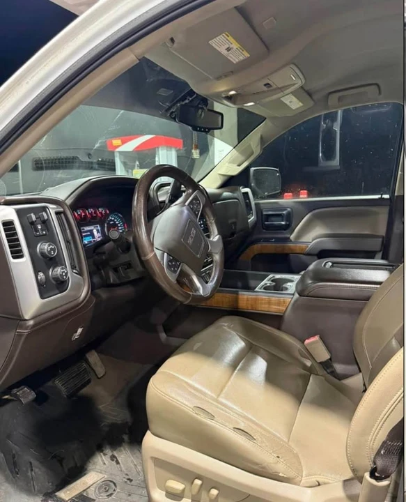 2017 GMC Sierra 4th Gen - Image 3 of 8