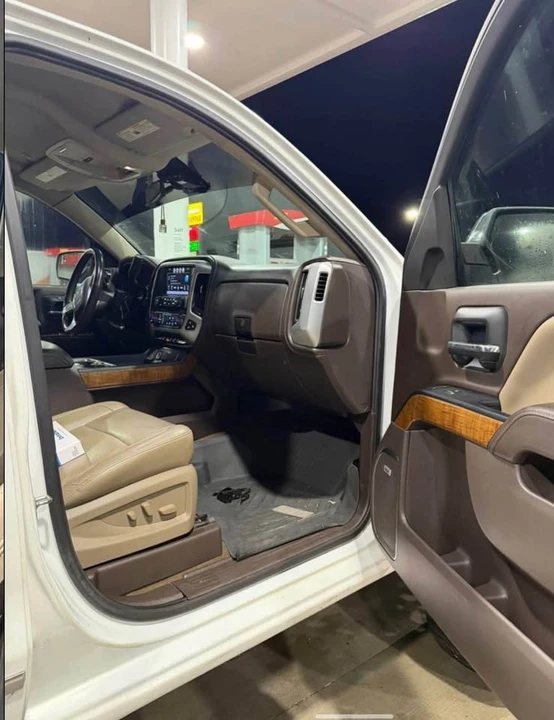 2017 GMC Sierra 4th Gen - Image 5 of 8