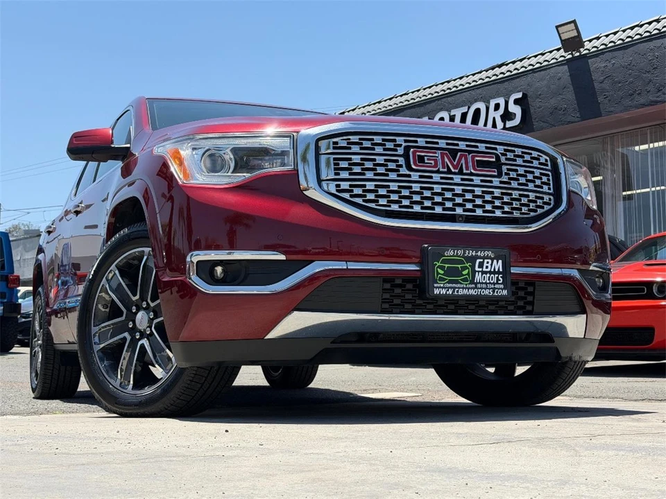 2017 GMC Acadia - Image 2 of 26