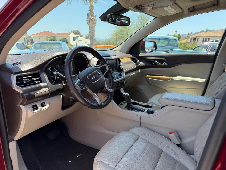 2017 GMC Acadia - Image 12 of 26