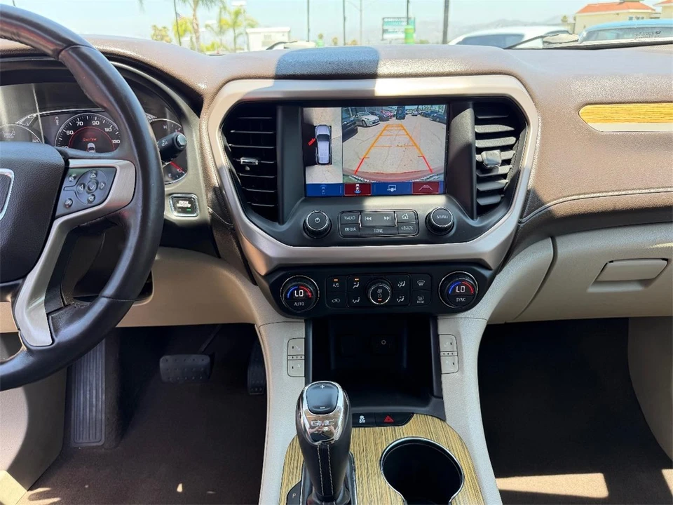 2017 GMC Acadia - Image 20 of 26