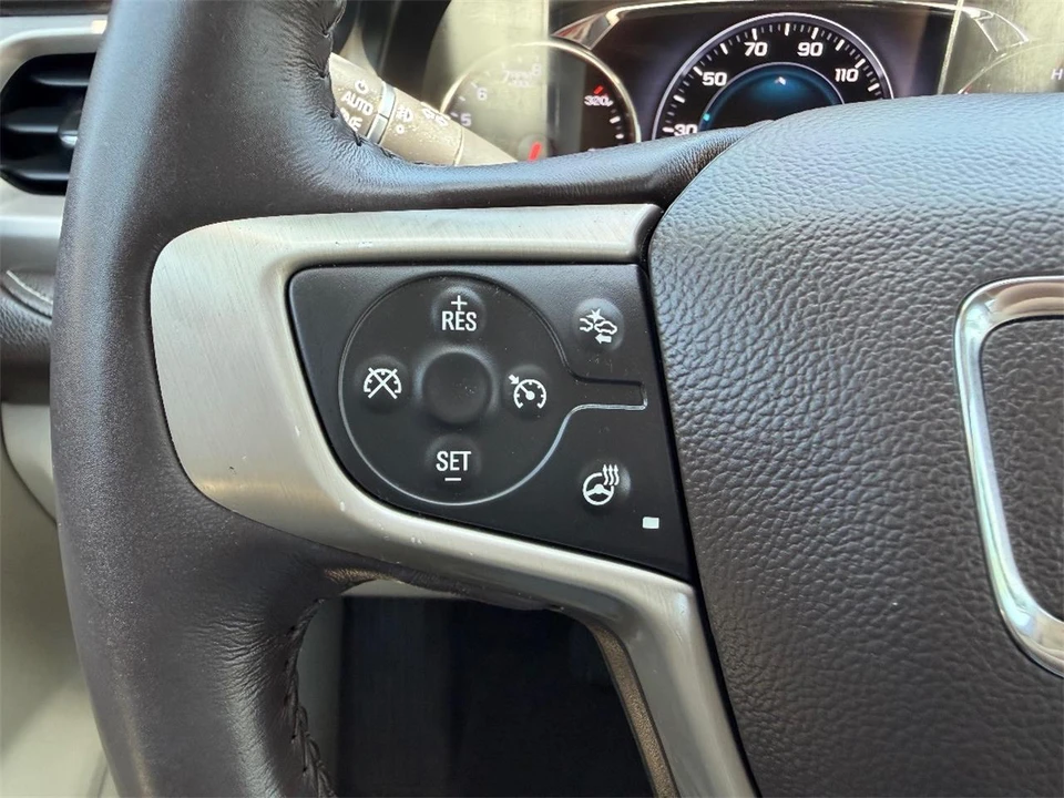 2017 GMC Acadia - Image 15 of 26