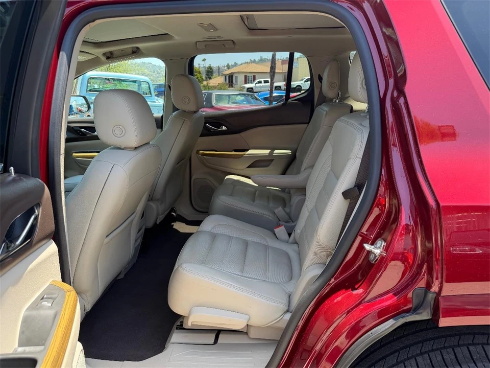 2017 GMC Acadia - Image 22 of 26