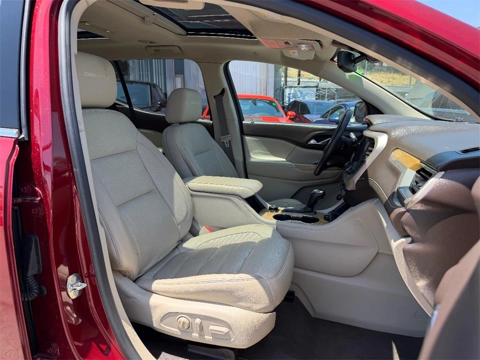2017 GMC Acadia - Image 26 of 26