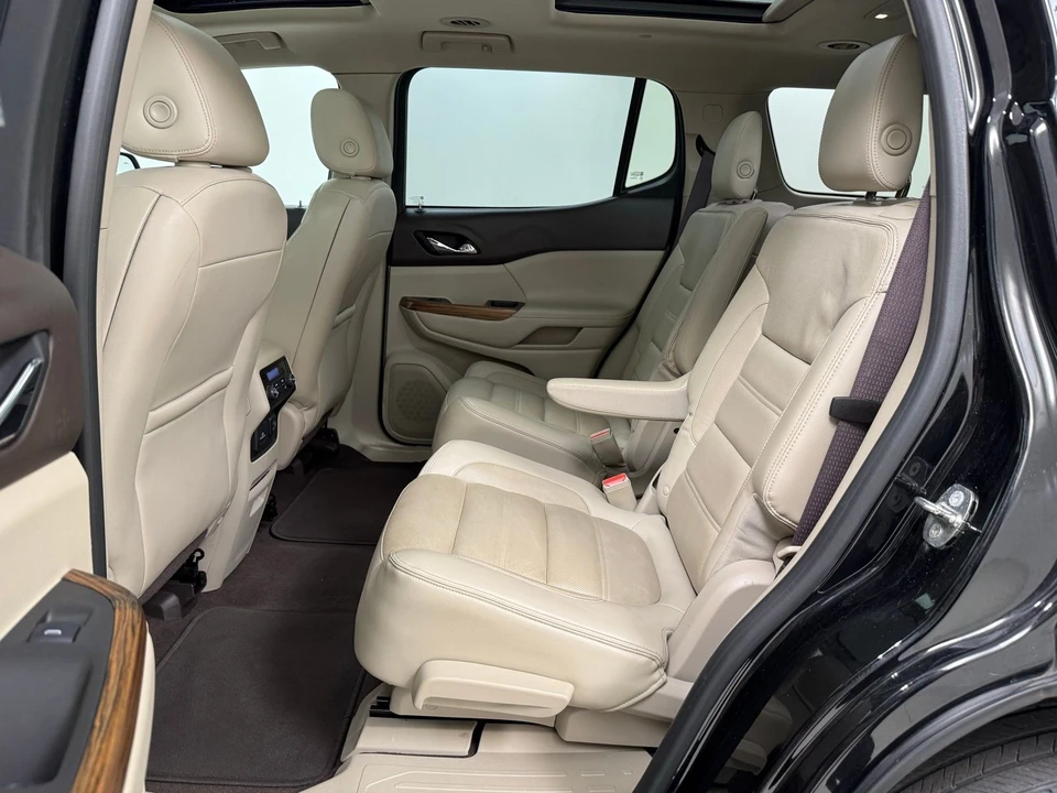 2017 GMC Acadia - Image 18 of 21