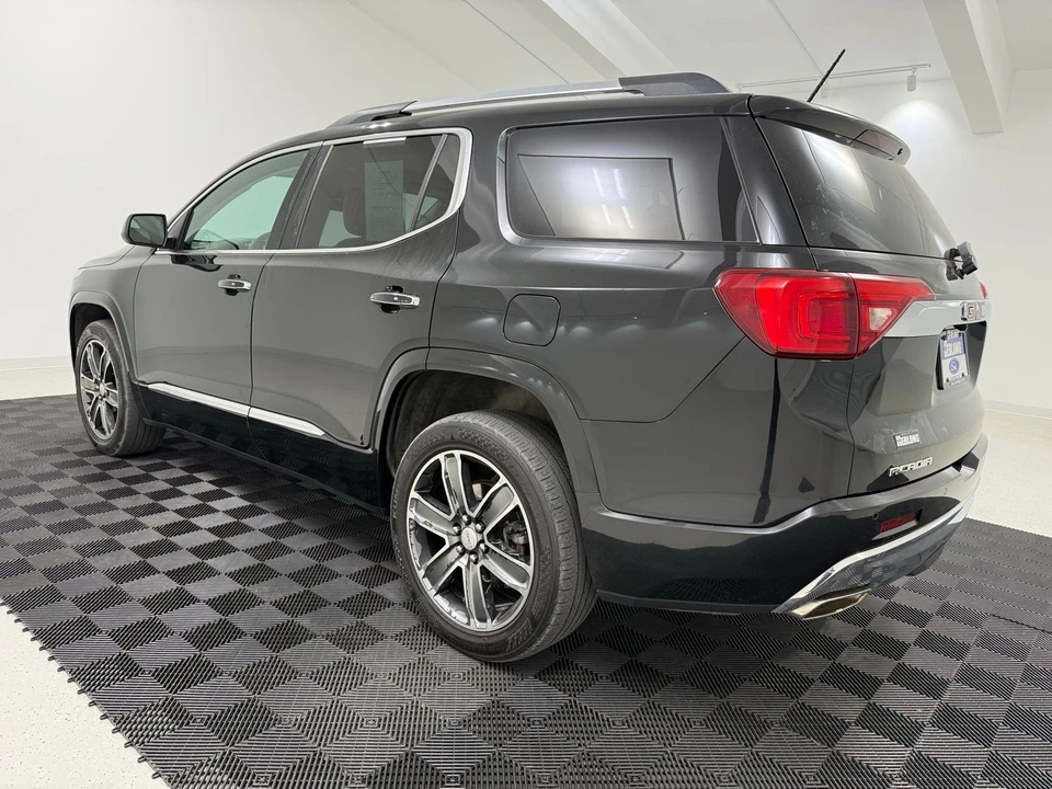 2017 GMC Acadia - Image 4 of 21