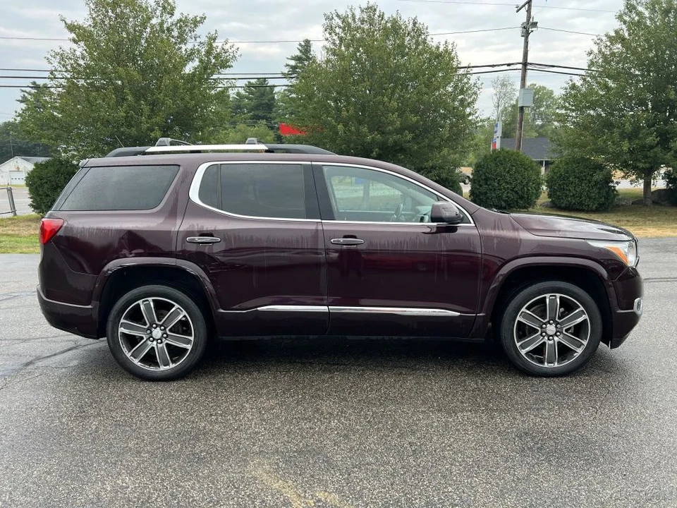 2017 GMC Acadia - Image 2 of 12