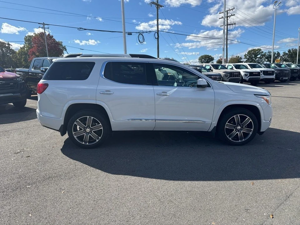 2017 GMC Acadia - Image 6 of 12