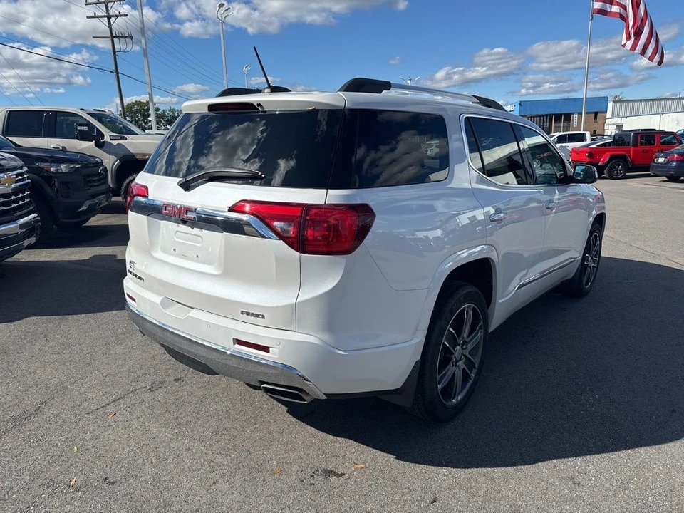 2017 GMC Acadia - Image 5 of 12