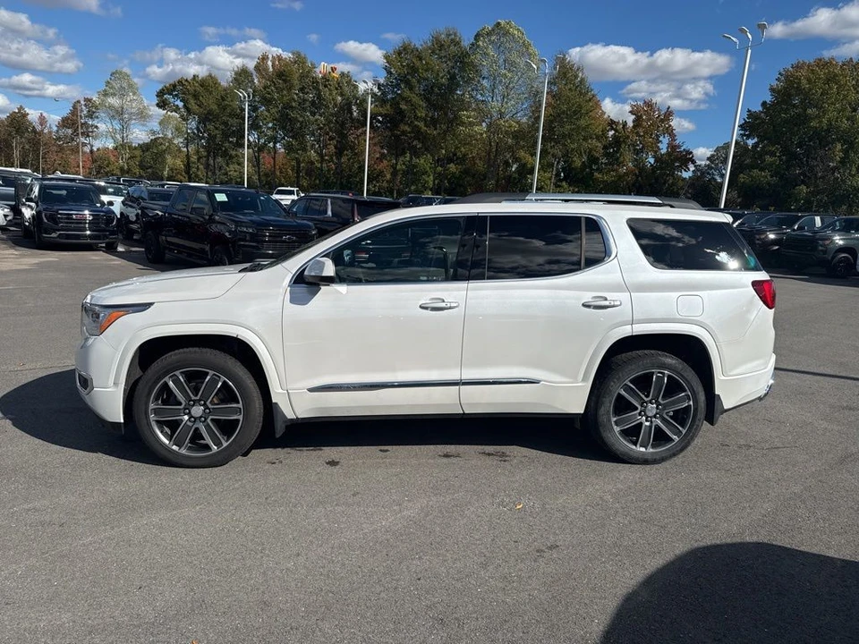 2017 GMC Acadia - Image 2 of 12
