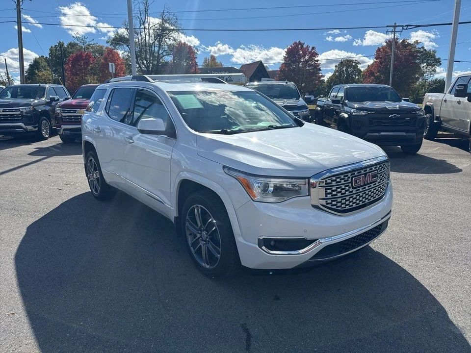 2017 GMC Acadia - Image 7 of 12