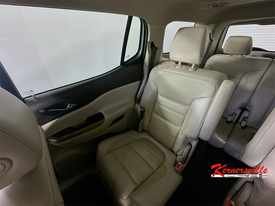 2017 GMC Acadia - Image 12 of 21
