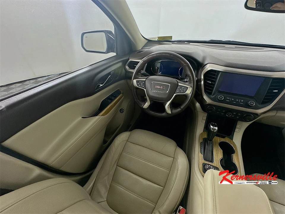 2017 GMC Acadia - Image 9 of 21