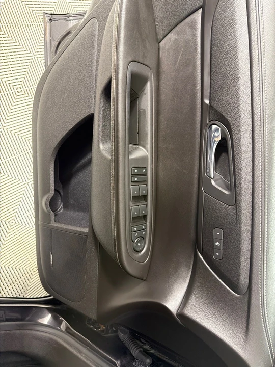 2017 GMC Acadia - Image 11 of 21