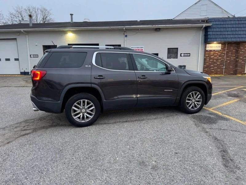 2017 GMC Acadia - Image 10 of 12