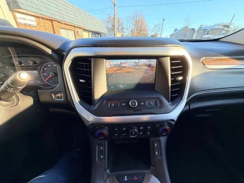 2017 GMC Acadia - Image 10 of 12