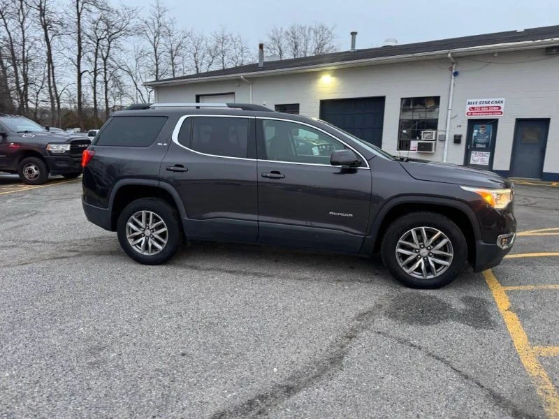 2017 GMC Acadia - Image 8 of 12