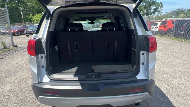2017 GMC Acadia - Image 10 of 12