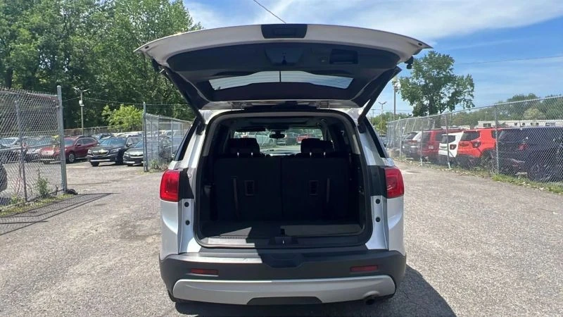 2017 GMC Acadia - Image 9 of 12