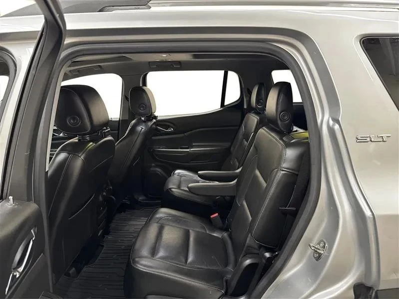 2017 GMC Acadia - Image 10 of 12