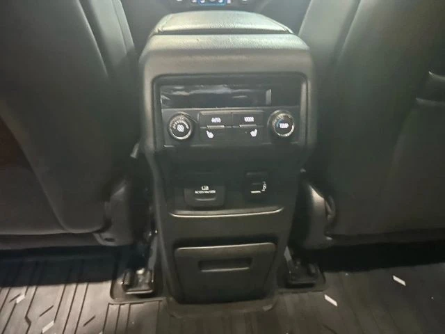 2017 GMC Acadia - Image 21 of 21