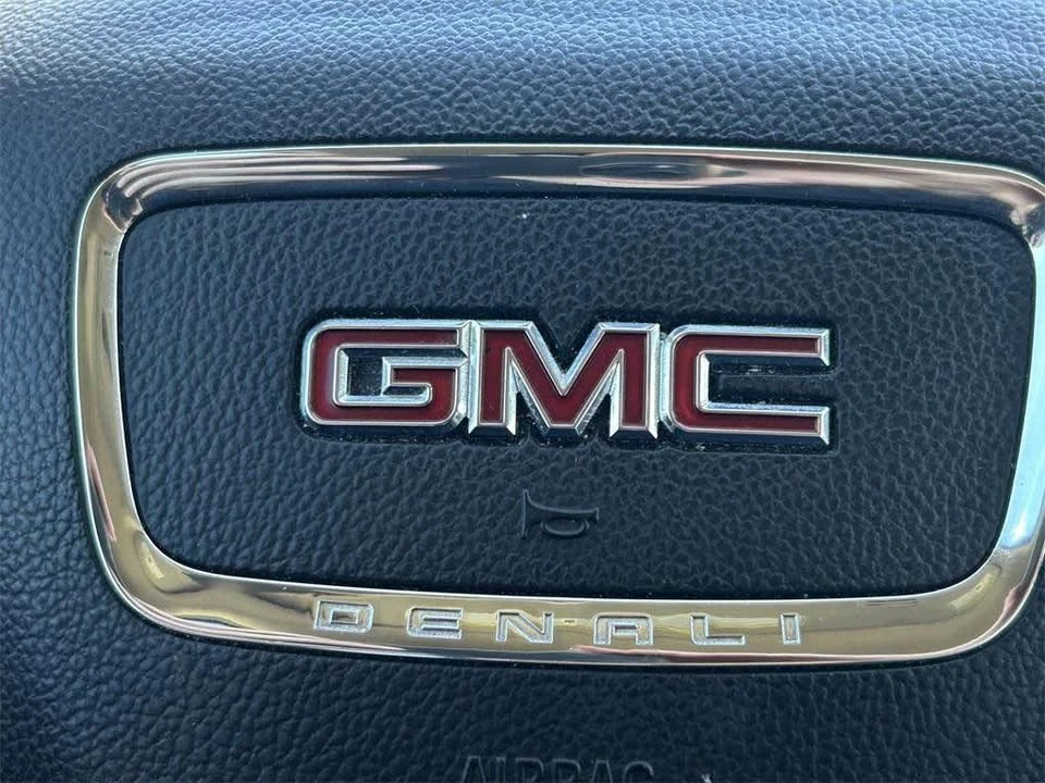 2017 GMC Acadia - Image 11 of 16