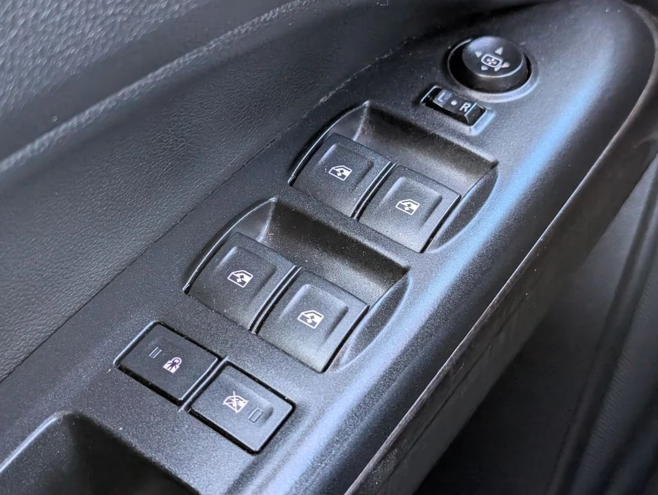 2017 GMC Canyon 2nd Gen - Image 11 of 21