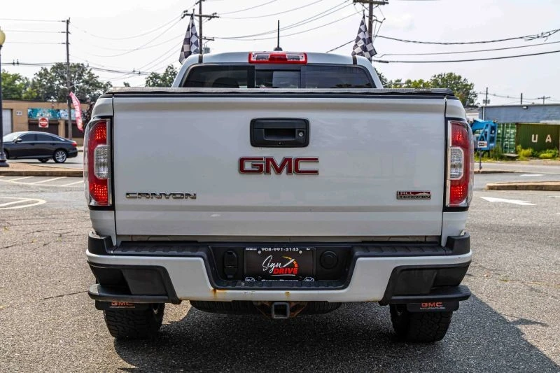 2017 GMC Canyon 2nd Gen - Image 5 of 12