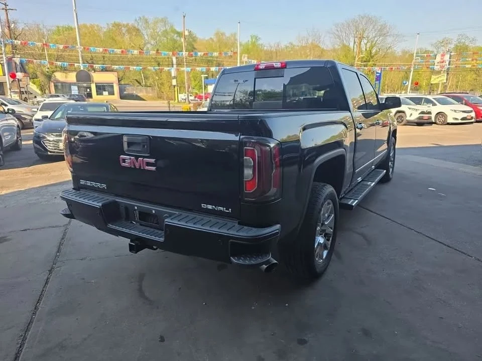 2017 GMC Sierra 4th Gen - Image 4 of 12