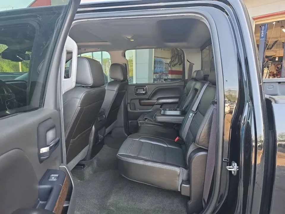 2017 GMC Sierra 4th Gen - Image 9 of 12