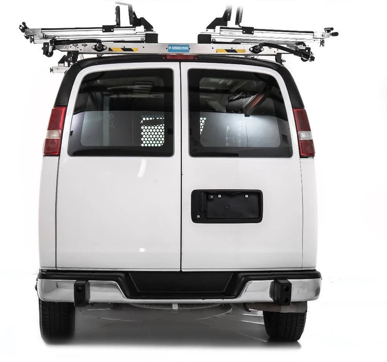 2017 GMC Savana - Image 7 of 12