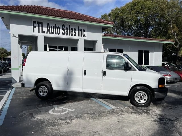 2017 GMC Savana - Image 12 of 21