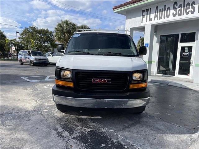 2017 GMC Savana - Image 5 of 21