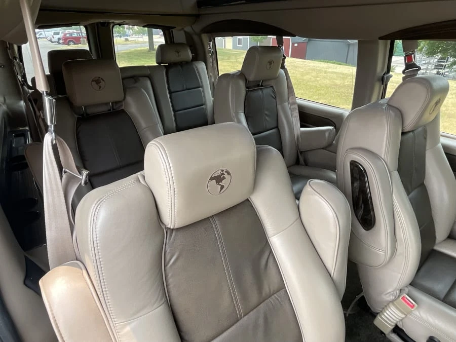 2017 GMC Savana - Image 20 of 31