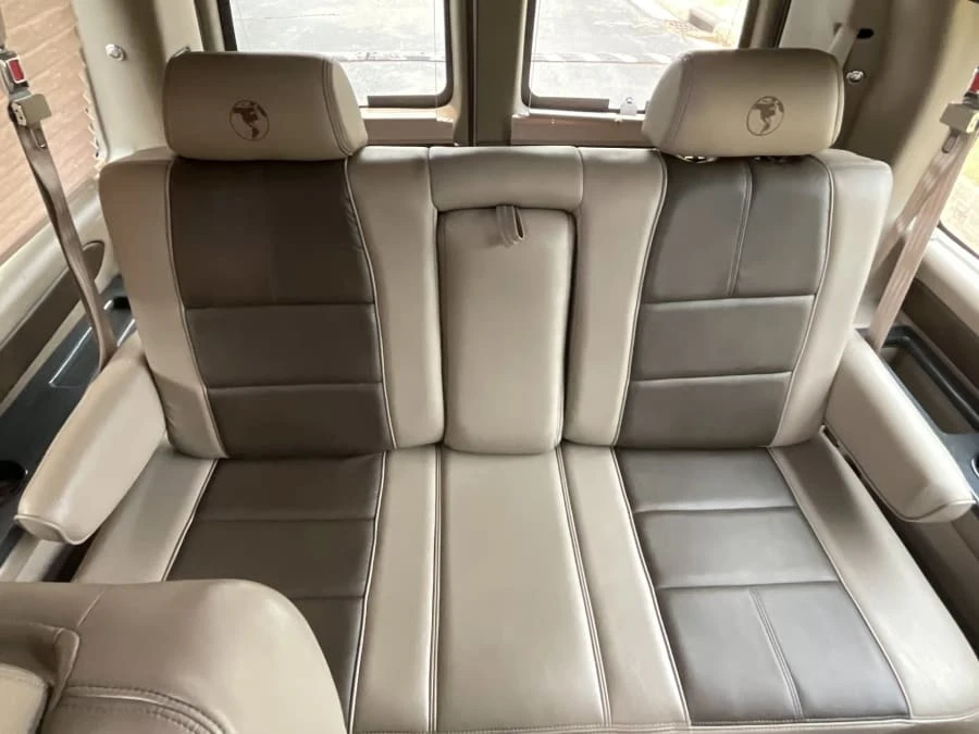 2017 GMC Savana - Image 17 of 24