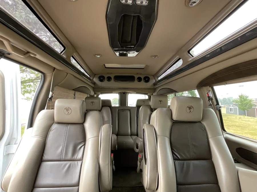 2017 GMC Savana - Image 14 of 31