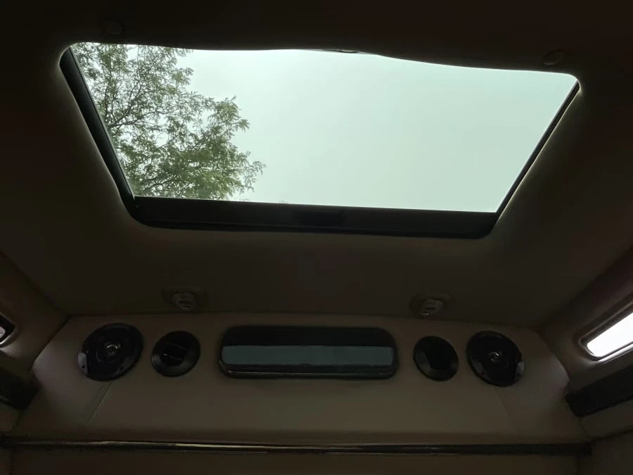 2017 GMC Savana - Image 19 of 24