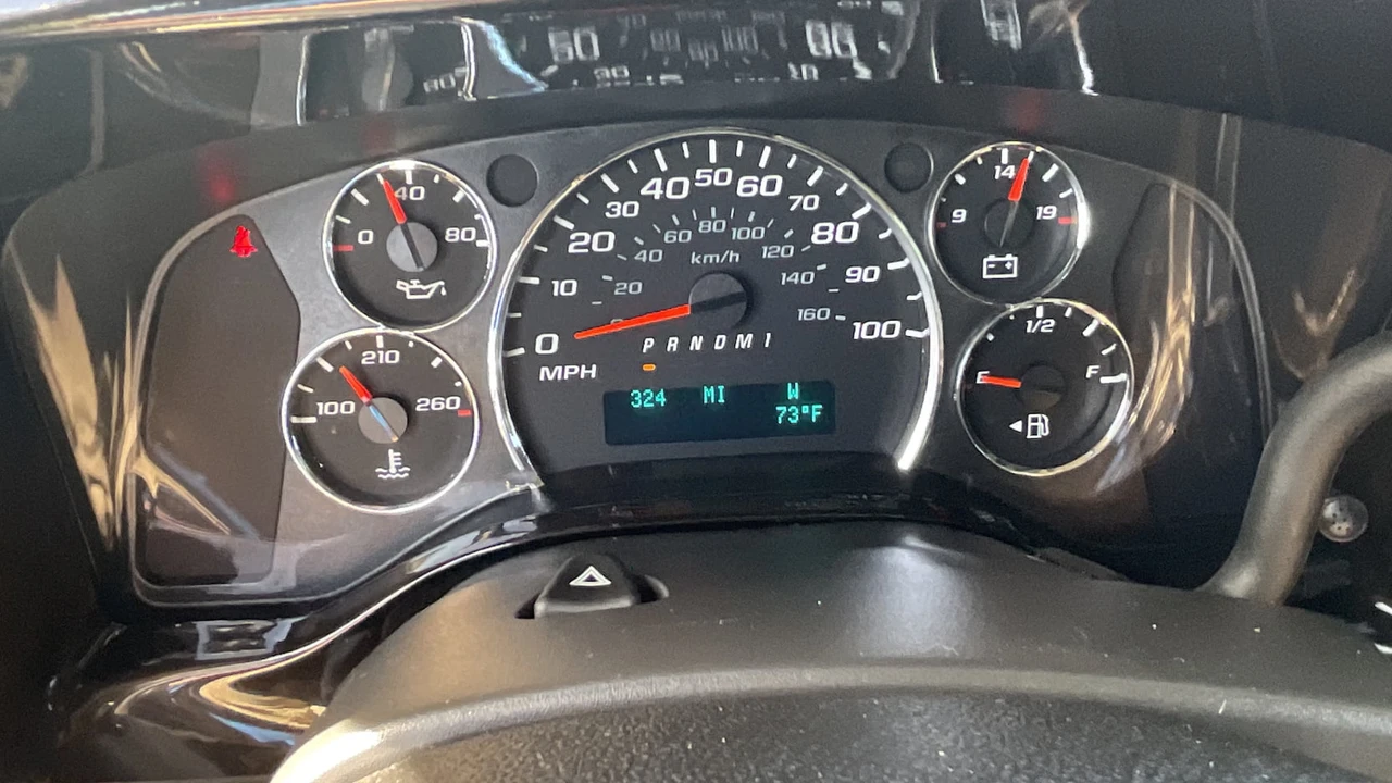 2017 GMC Savana - Image 13 of 23