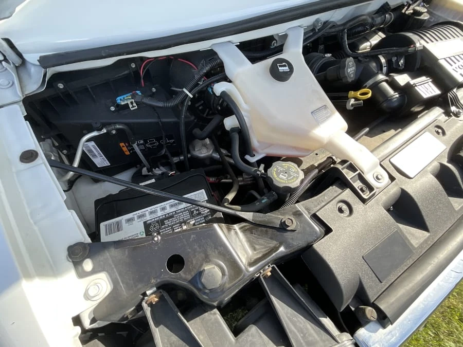 2017 GMC Savana - Image 19 of 19