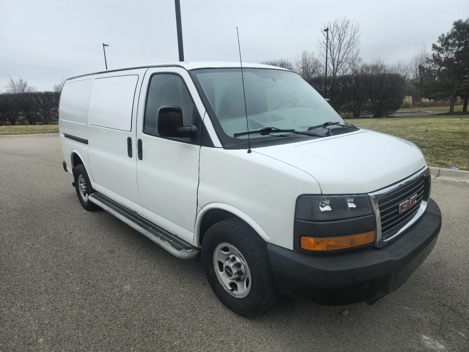 2017 GMC Savana - Image 2 of 10