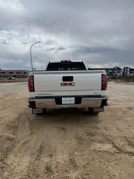 2017 GMC Sierra 4th Gen - Image 3 of 19